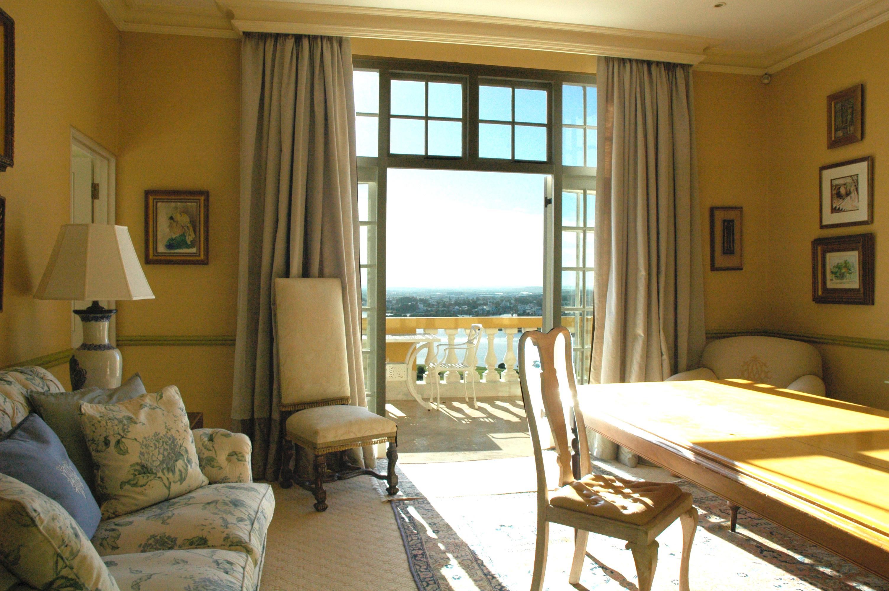 Colona Castle Hotel Lakeside Room photo